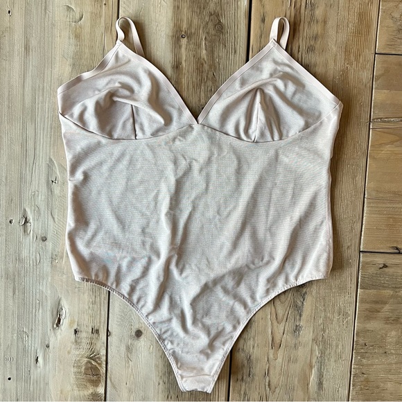 SKIMS Intimates & Sleepwear Skims Sheer Sculpt Snap Thong Bodysuit